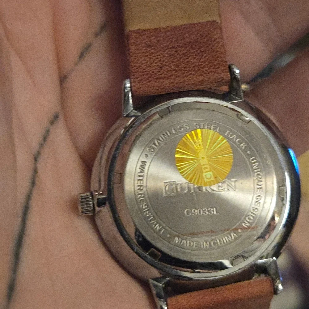 Curren Blanche Unisex Brown Leather Strap‎ Minimalist Silver Face Watch C9033L